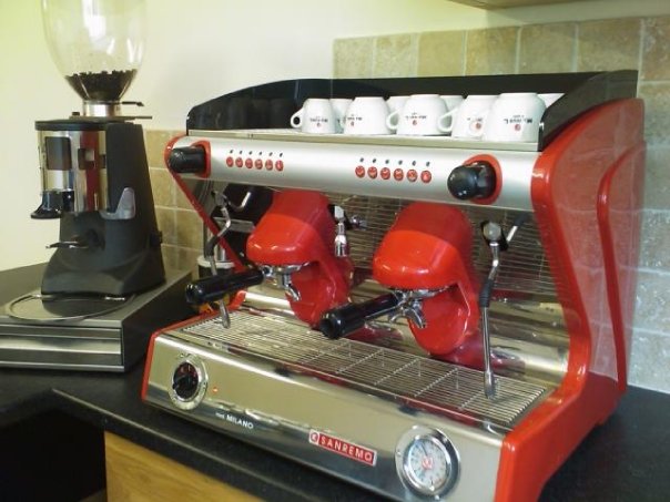 Milano Espresso Coffee Machine Review - Casa Espresso